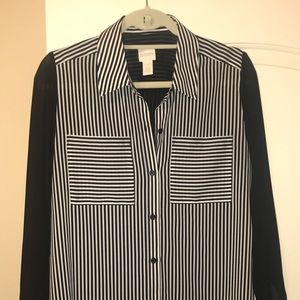 Chico’s Size 1 black& white sheer blouse